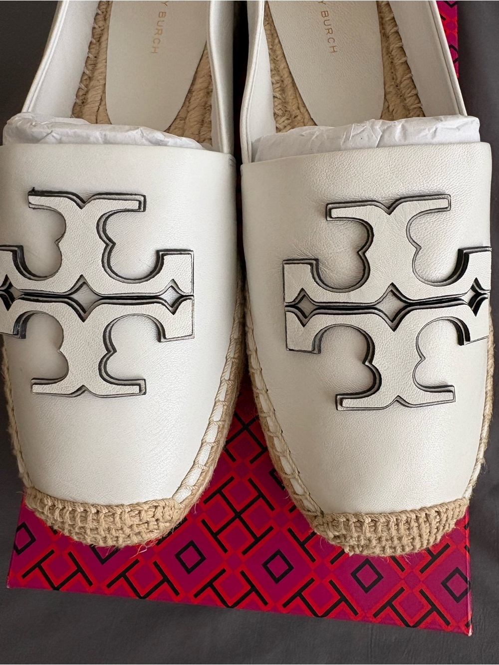 Tory Burch Cream Leather Espadrille Loafers with Black Logo - Picture 2 of 5
